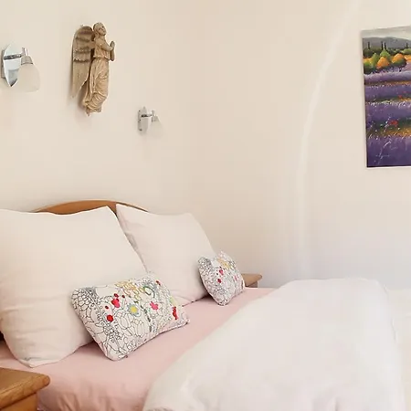 Bagaric -ispod Brda Ukazanja Adress Kraljice Mira 56 Bijakovci Hotel